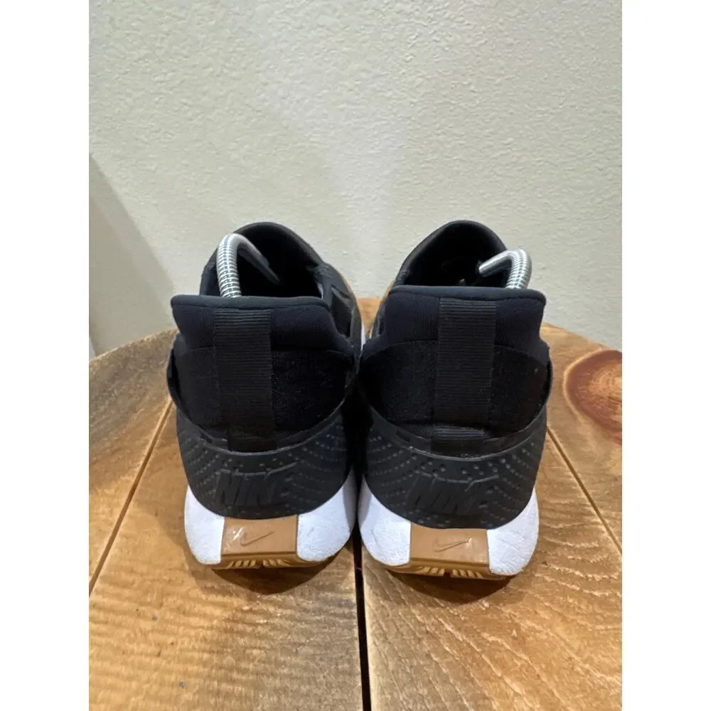 Womens Nike Go FlyEase sneakers black size 6
